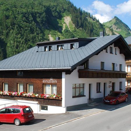 Hotel Garni Enzian Дамульс Экстерьер фото