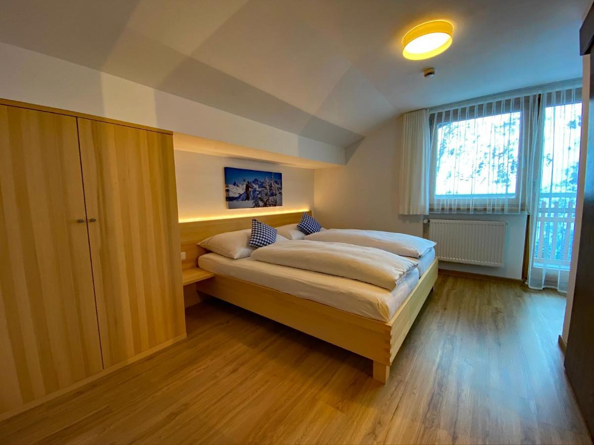 Hotel Garni Enzian Дамульс Экстерьер фото